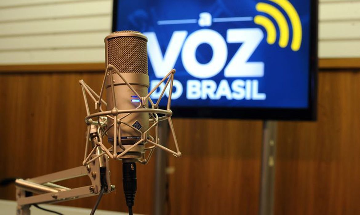 Governo regulamenta regras de retransmissao de A Voz do Brasil aquitemtrabalho.com.br