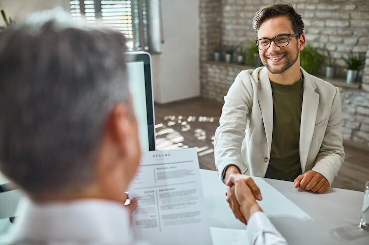 Dicas para responder as perguntas mais comuns na entrevista de emprego aquitemtrabalho.com.br